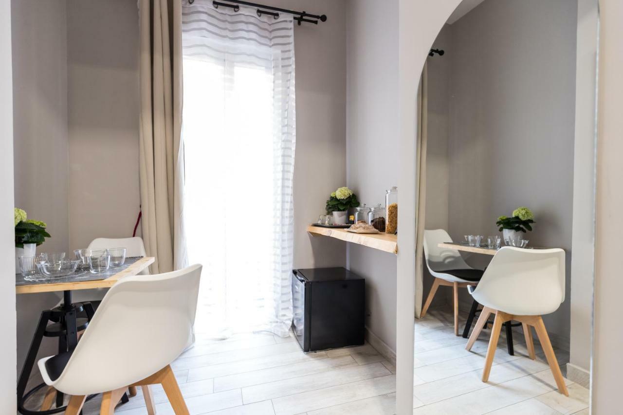 B&B I Maestri Napoli Bagian luar foto